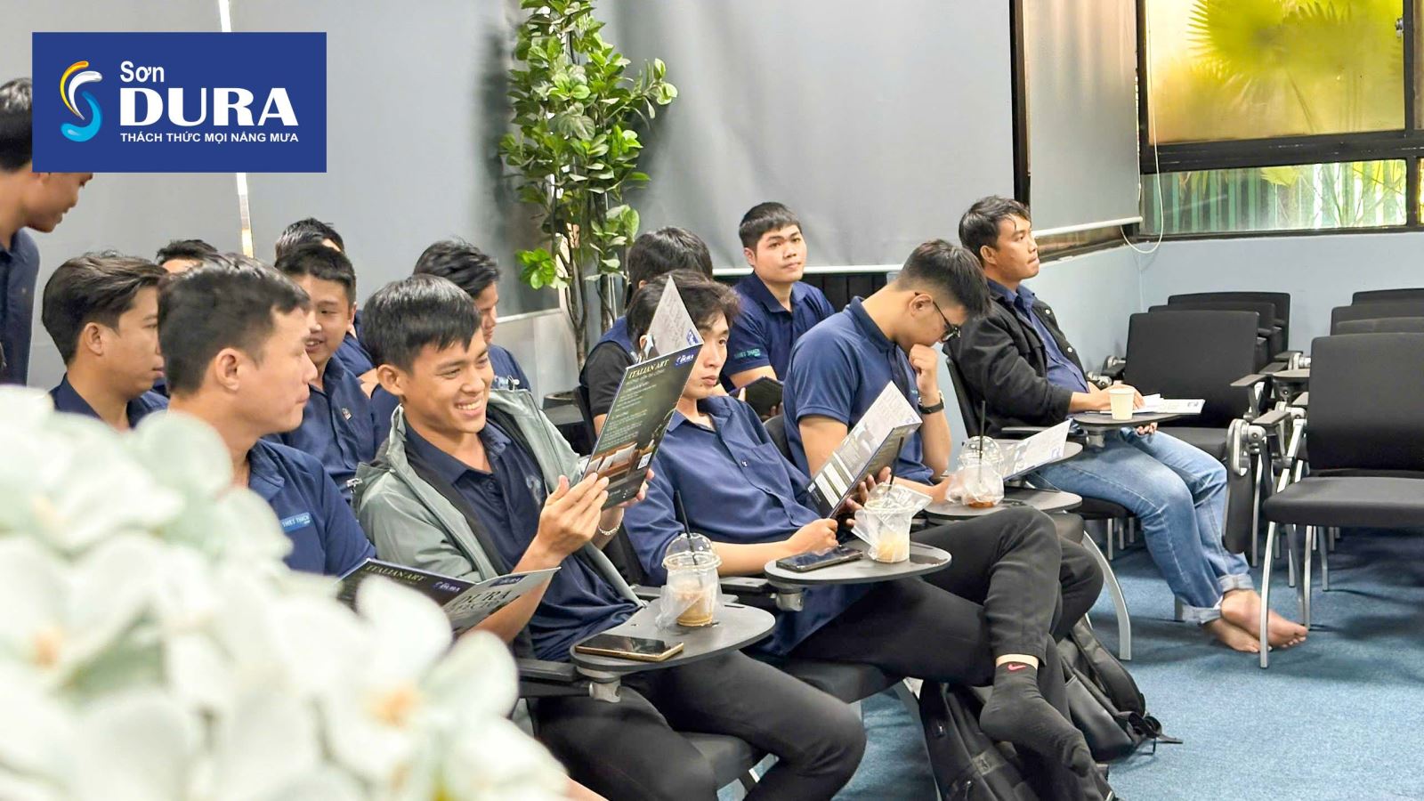 Workshop thi công sơn hiệu ứng tại Thiết Thạch Group