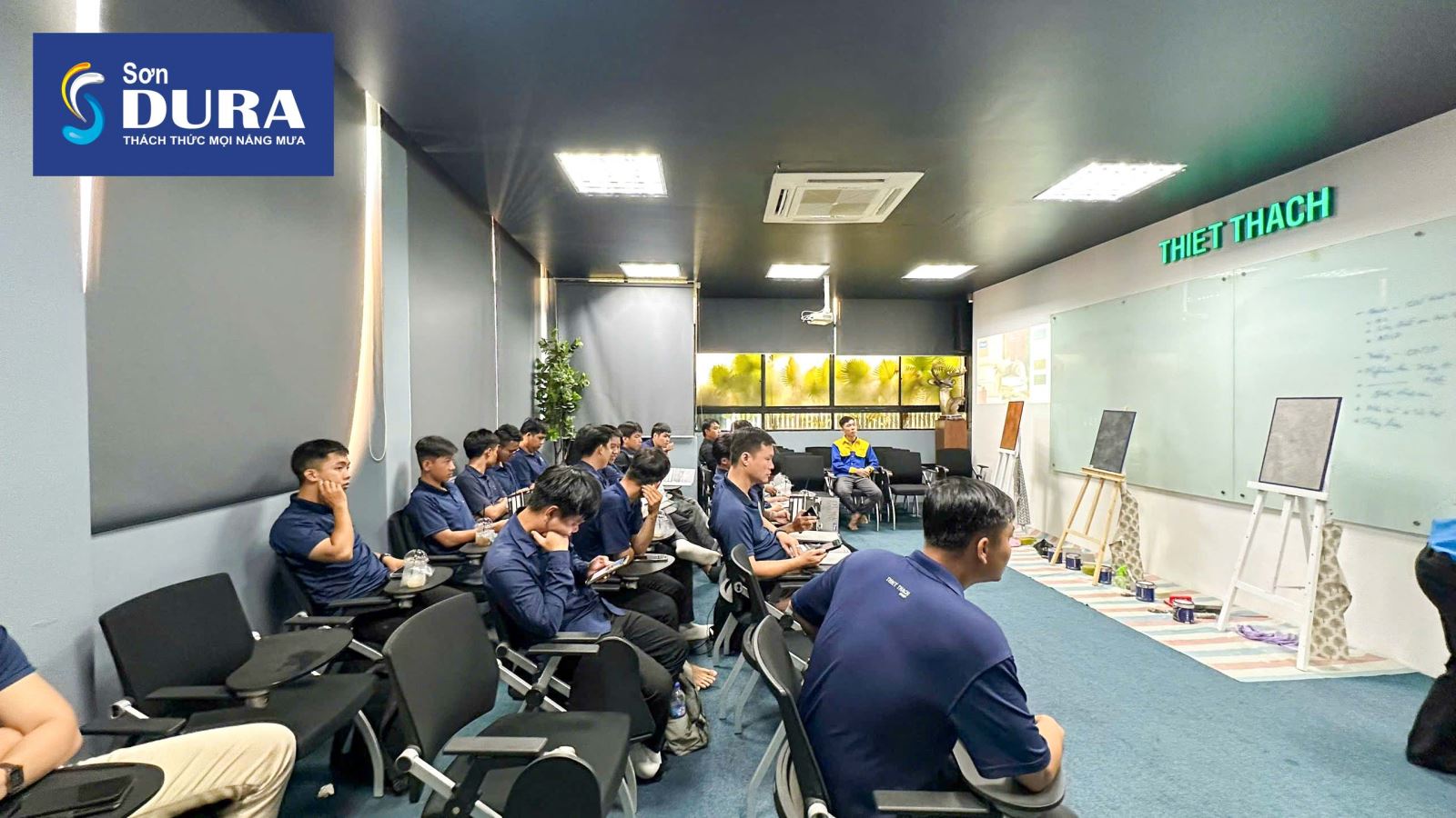 Workshop thi công sơn hiệu ứng tại Thiết Thạch Group