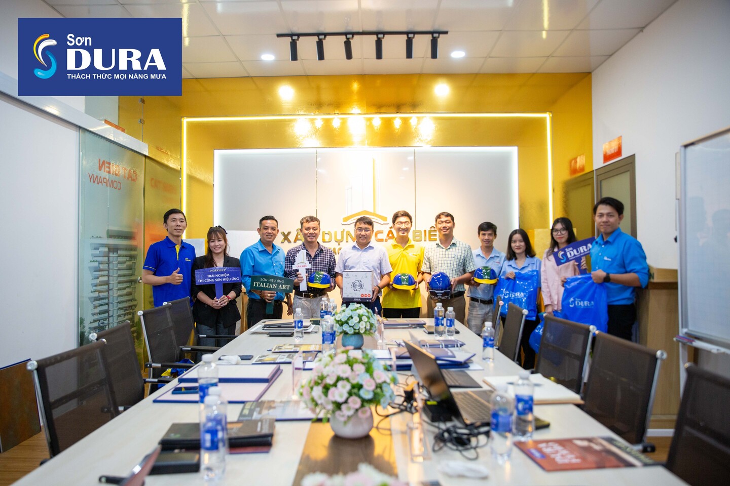workshop thi công sơn hiệu ứng tại xây dựng cát biển